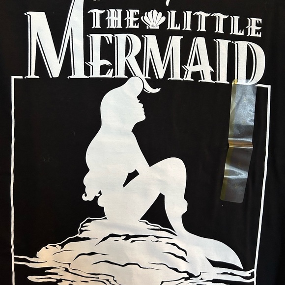 NWT, Disney, the little mermaid, small graphic T-shirt - Picture 3 of 6